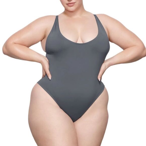 NWT SKIMS Signature Swim Scoop Neck One Piece Swimsuit In Gunmetal Gray - Picture 1 of 8